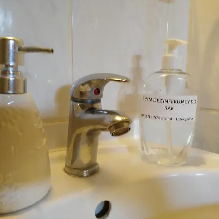 Homestay Iwona - Budget With Private Bathrooms