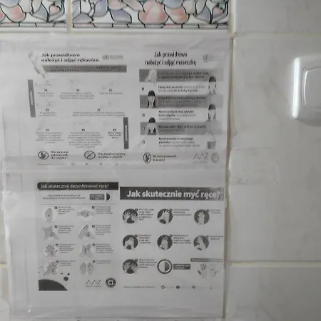 Iwona Budget - Hostelove Rooms With Private Bathrooms *