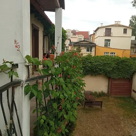 Homestay Iwona - Budget With Private Bathrooms