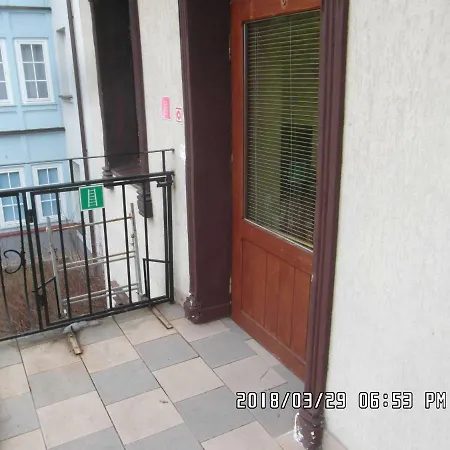 Privatunterkunft Iwona - Budget With Private Bathrooms