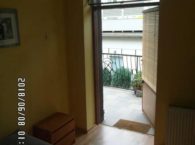 Iwona - Budget With Private Bathrooms ホームステイ ソポト