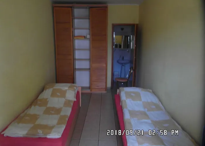 ホームステイ Iwona - Budget With Private Bathrooms *