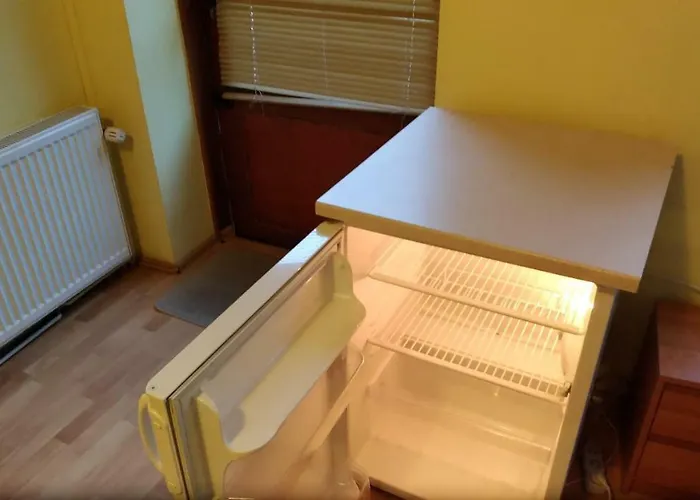 Iwona - Budget With Private Bathrooms