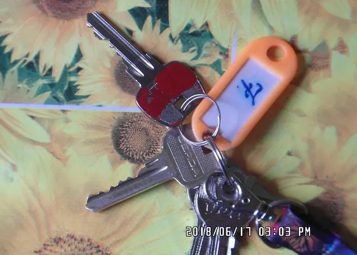 Iwona - Budget With Private Bathrooms ホームステイ