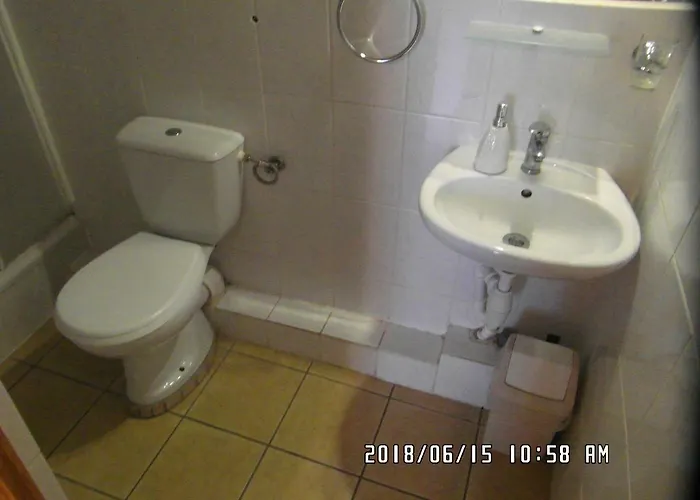 בית אירוח Iwona - Budget With Private Bathrooms *