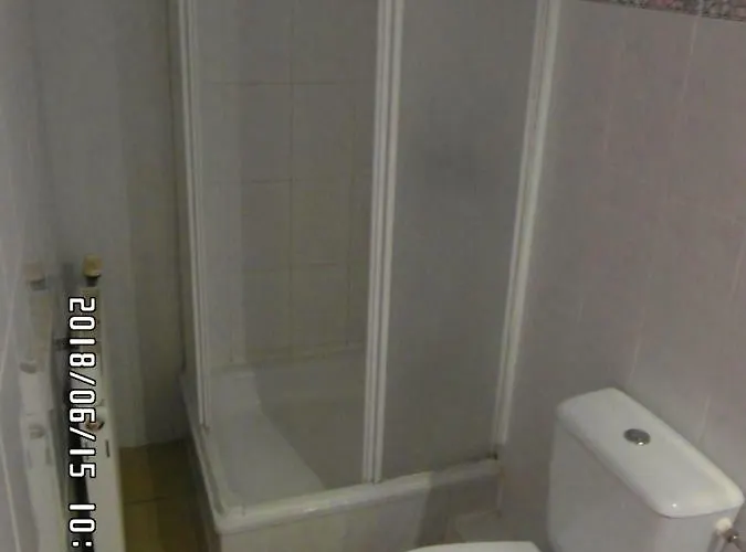 בית אירוח Iwona - Budget With Private Bathrooms