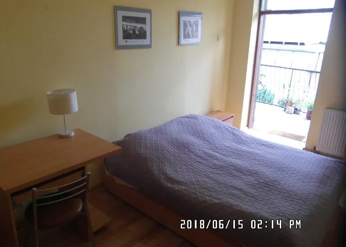 Rum i privatbostad Iwona - Budget With Private Bathrooms