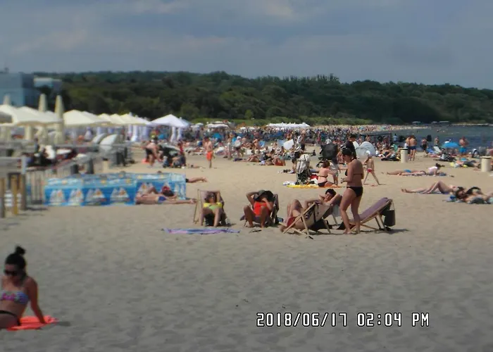 Iwona - Budget With Private Bathrooms ホームステイ